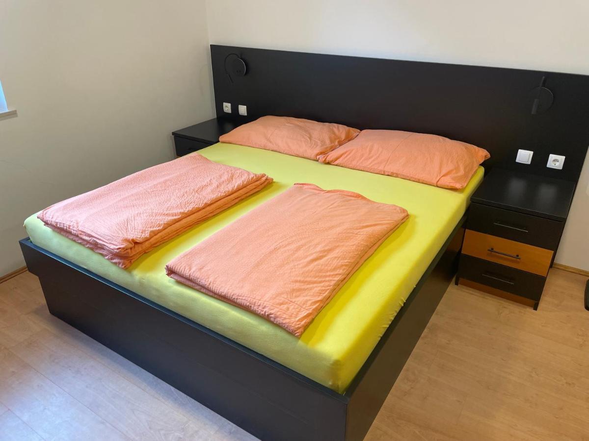 Room Aa Dravograd Esterno foto