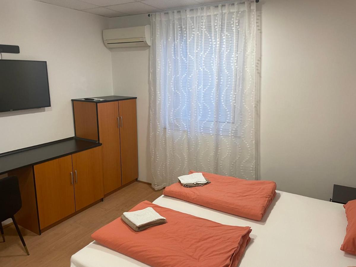 Room Aa Dravograd Esterno foto